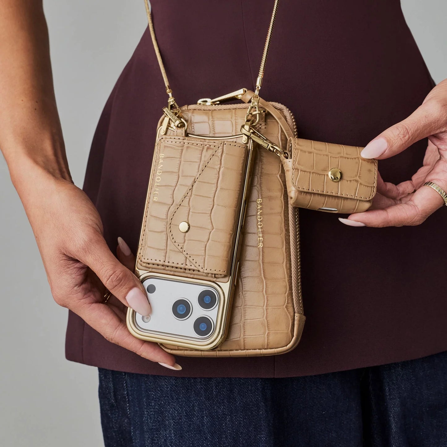 Avery AirPod Clip-On Pouch - Tan Croc/Gold