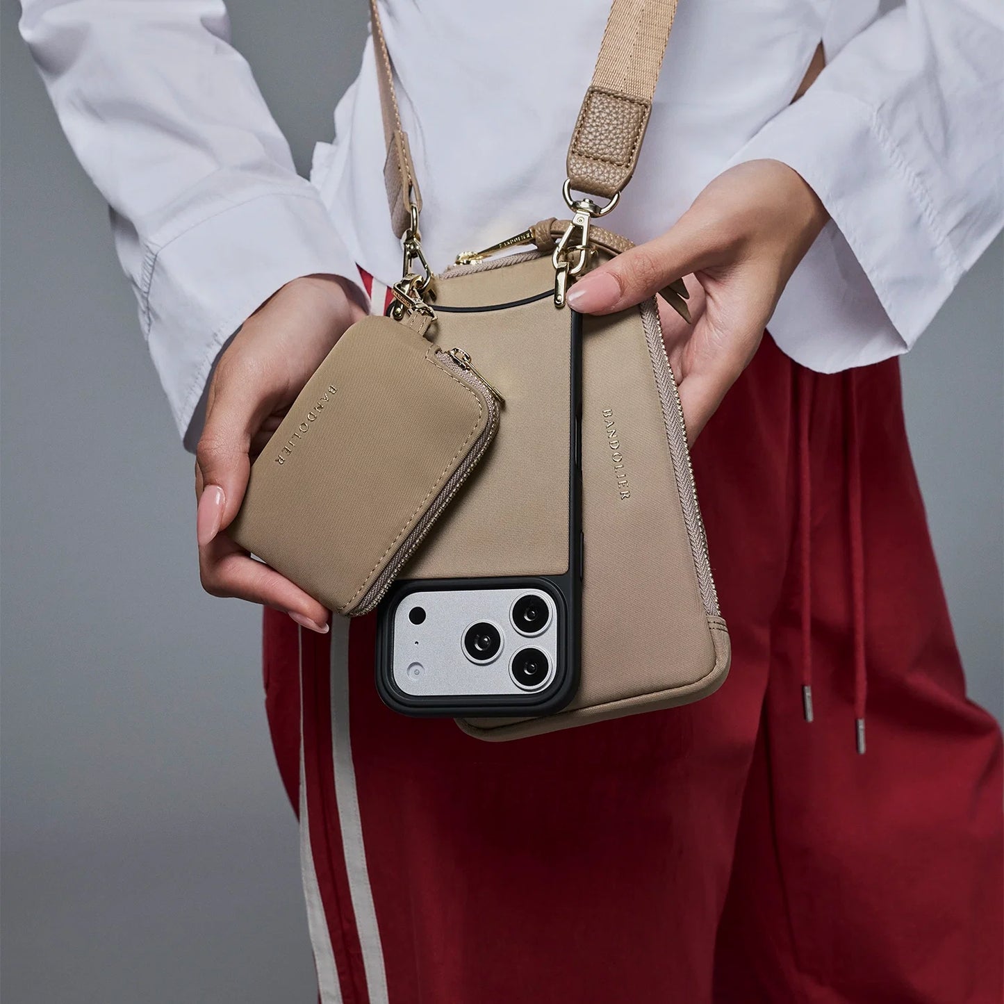 Nylon Expanded Zip Pouch - Taupe/Gold