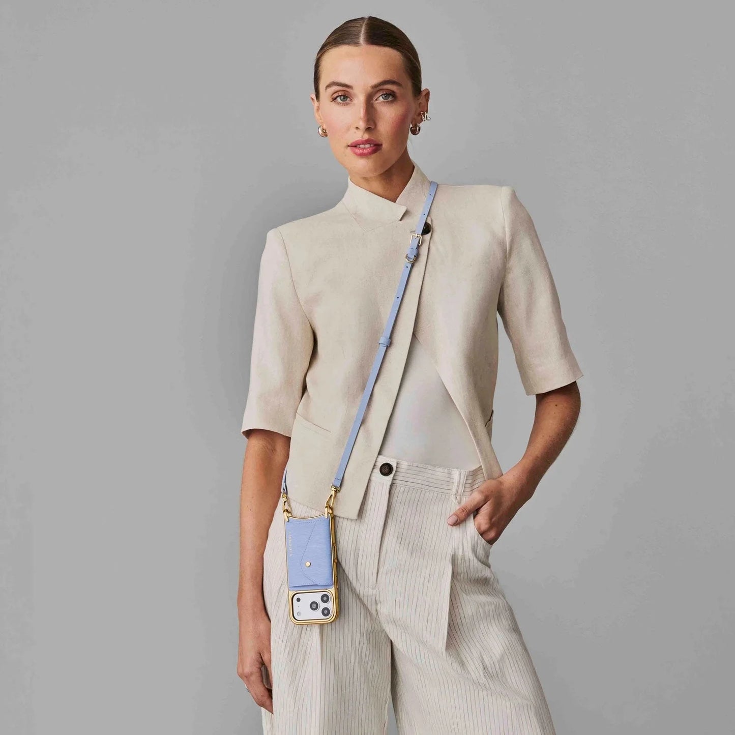 Donna Chrome Crossbody Phone Case - Periwinkle Wave/Chrome Gold