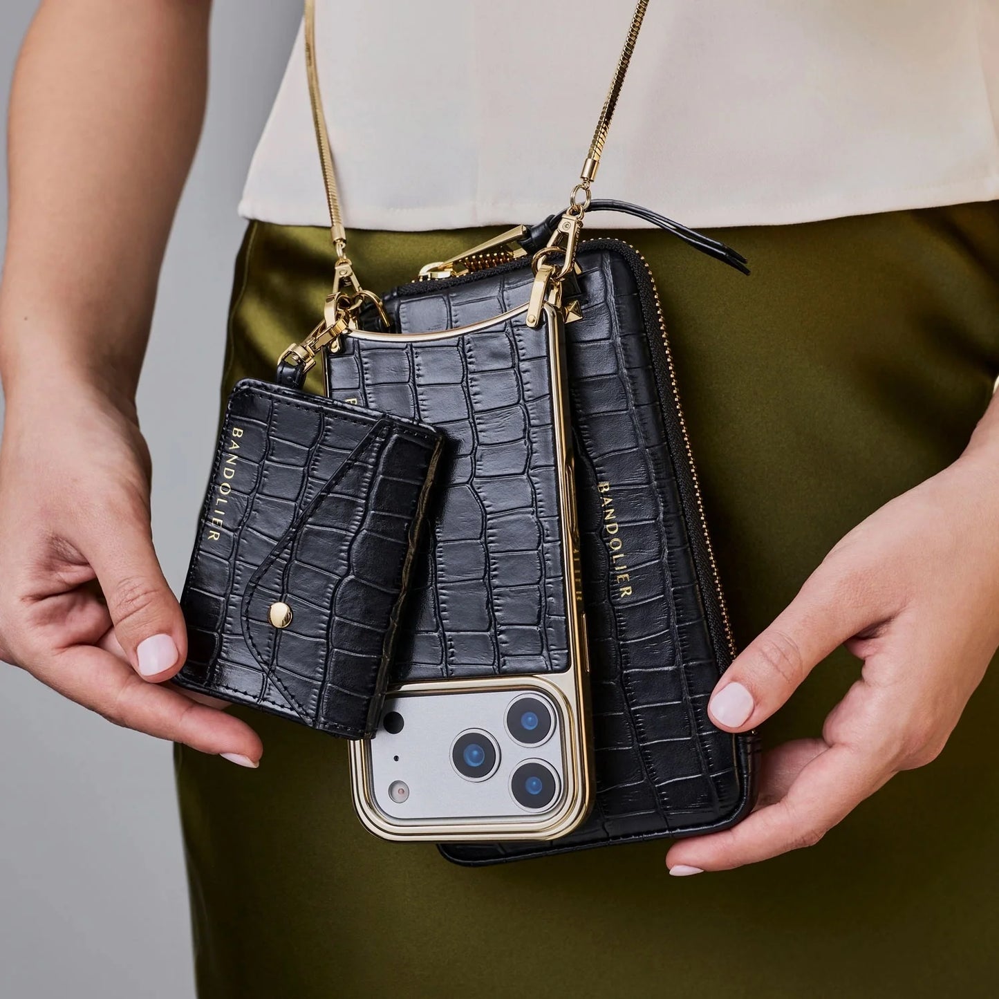 Remi Chain Magnet Wallet Crossbody Phone Case Pouch Set - Black Croc/Gold