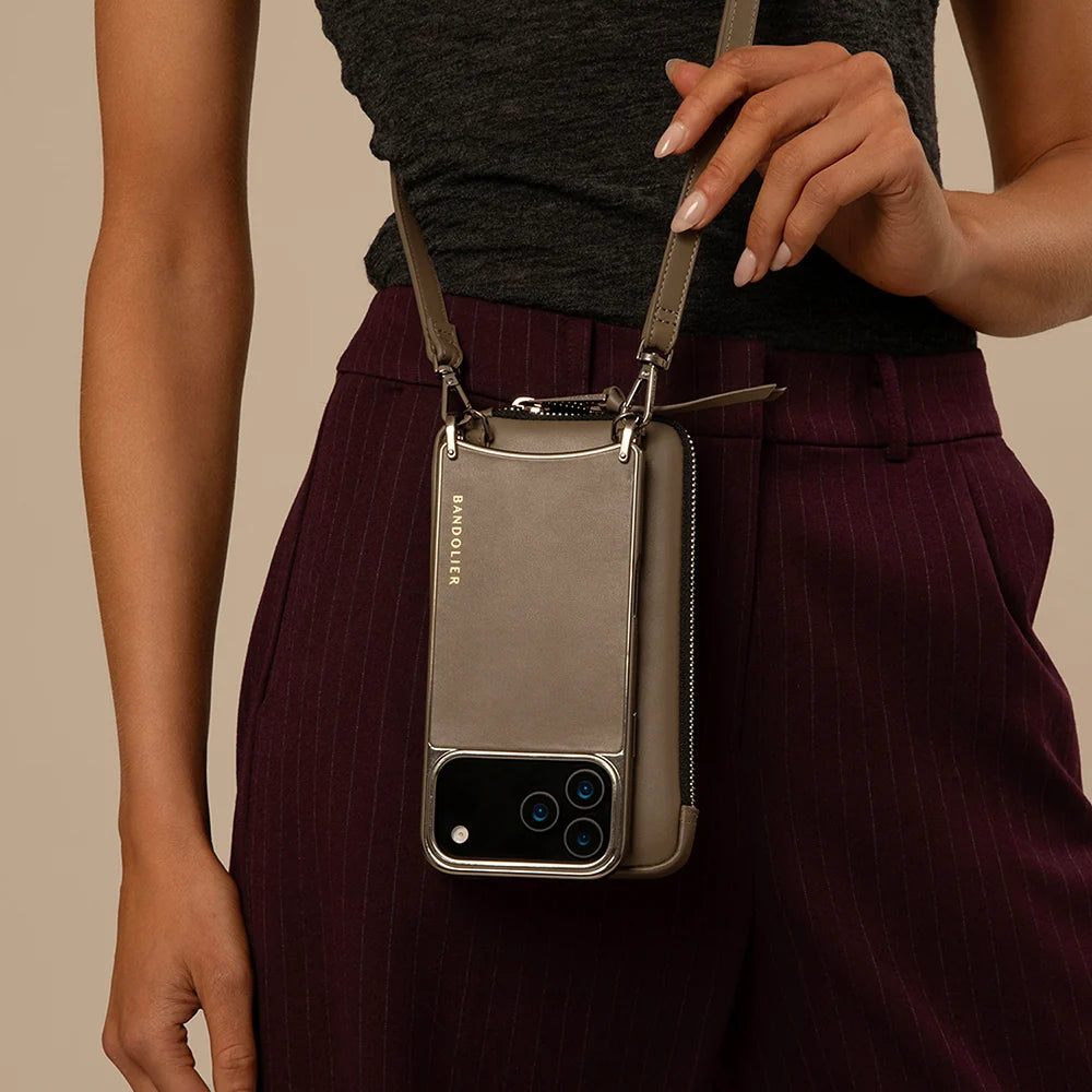 Rayna Chrome Pouch Set
