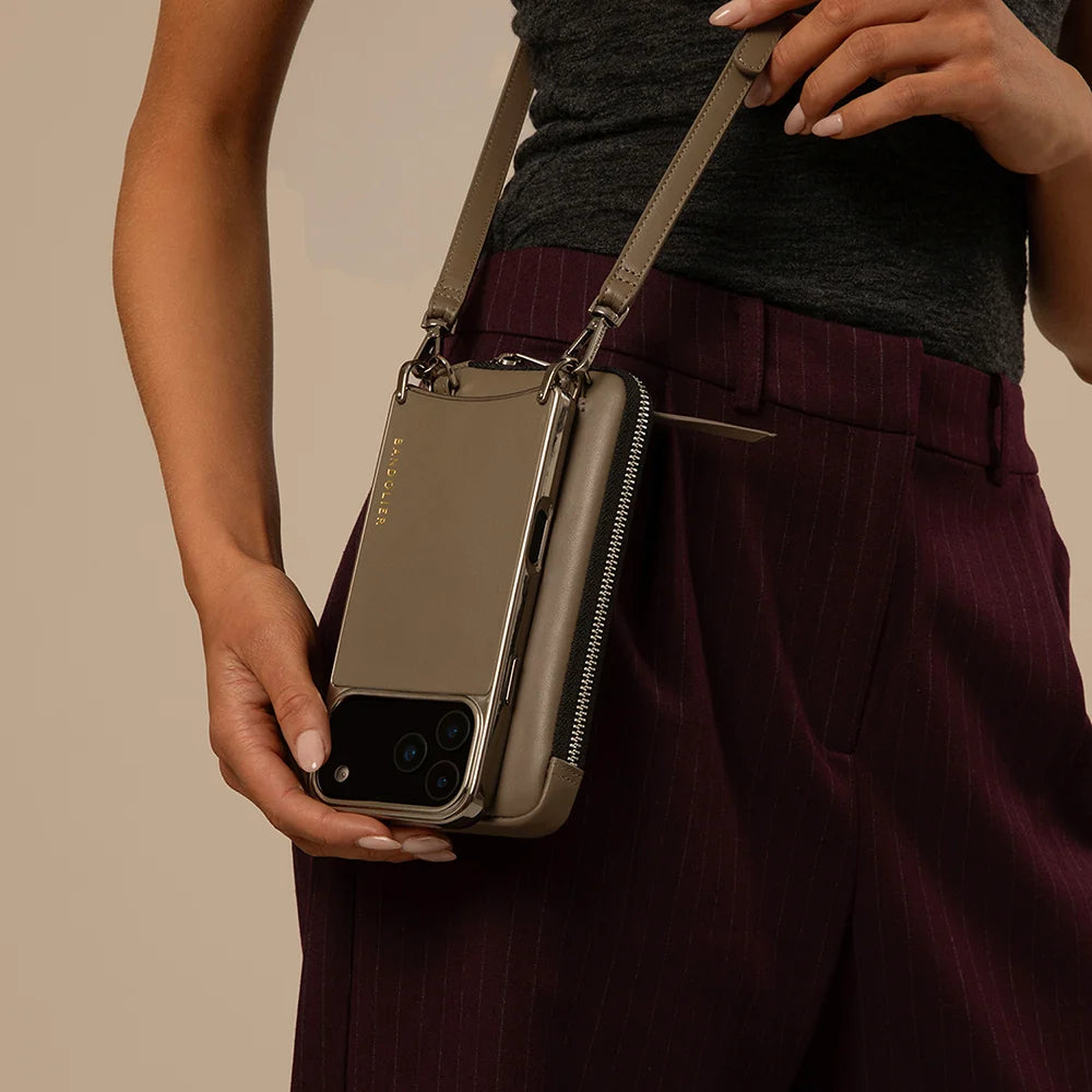 Rayna Chrome Pouch Set