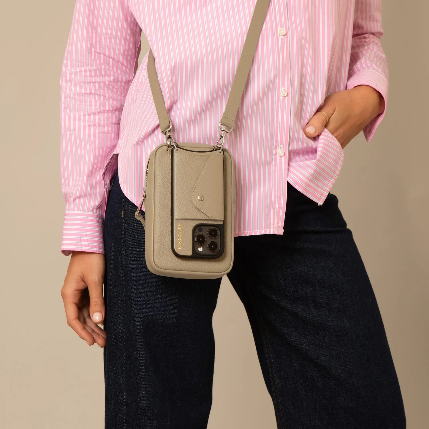 Large Expanded Pouch