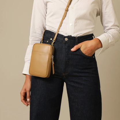 Large Expanded Pouch - Tan/Gold