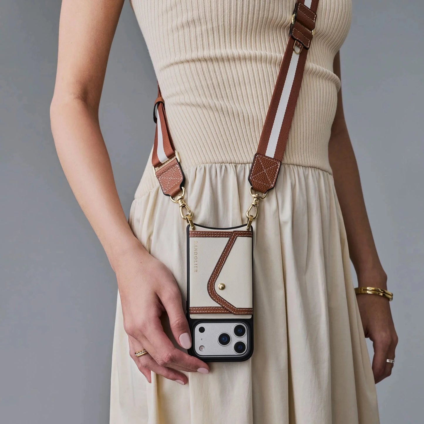 Brooke Canvas Crossbody Phone Case - Cream Sienna/Gold