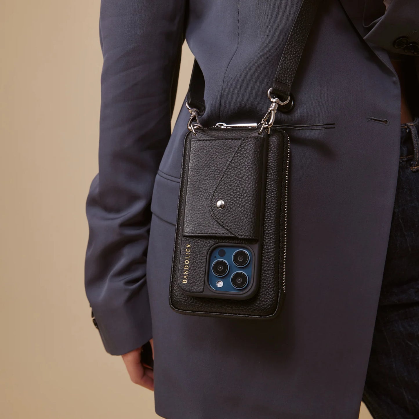 Pebble Leather Expanded Zip Pouch - Black/Silver