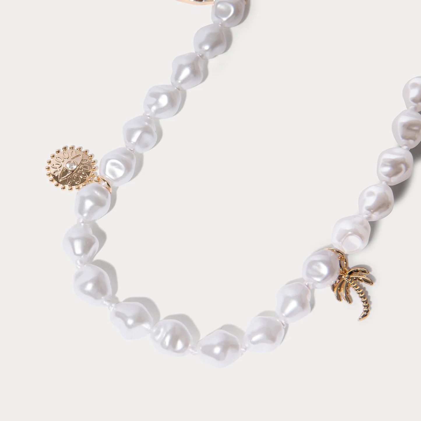 Selena Wristlet - Pearl/Gold