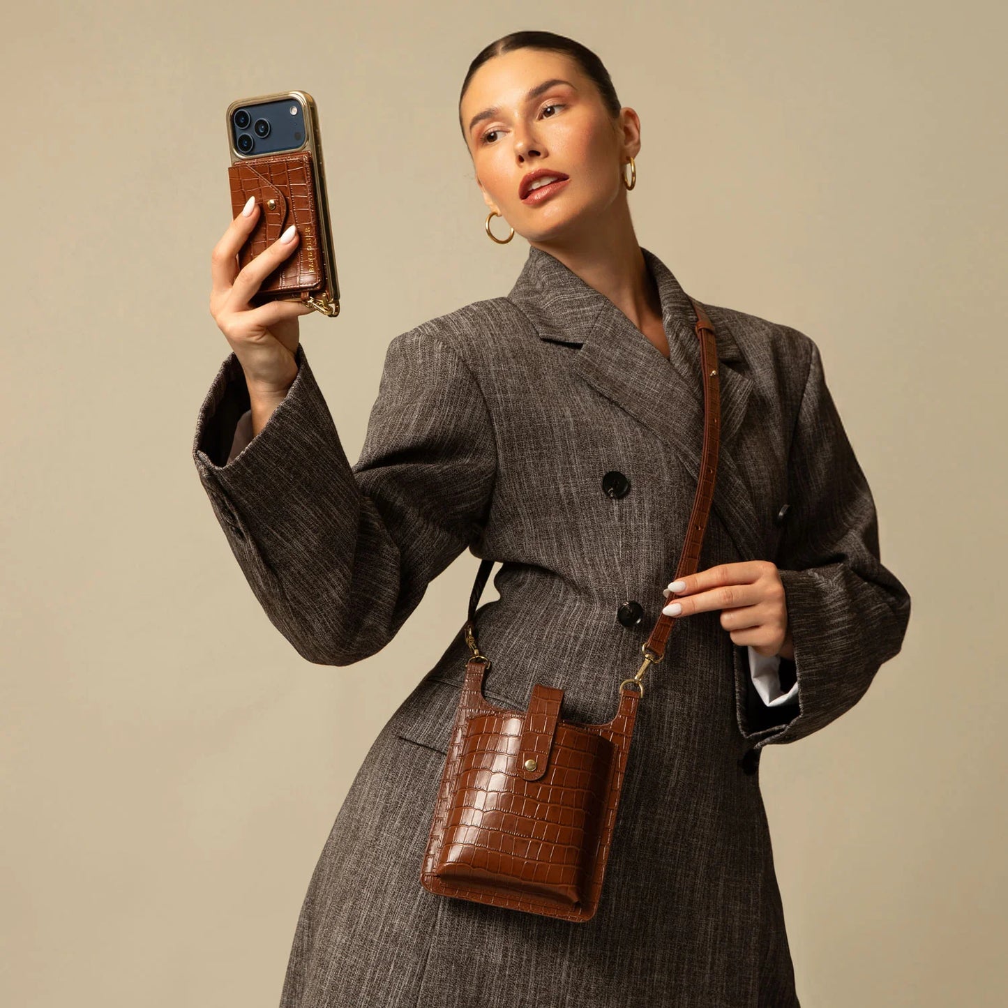 Parker Phone Bag - Brown Croc/Gold