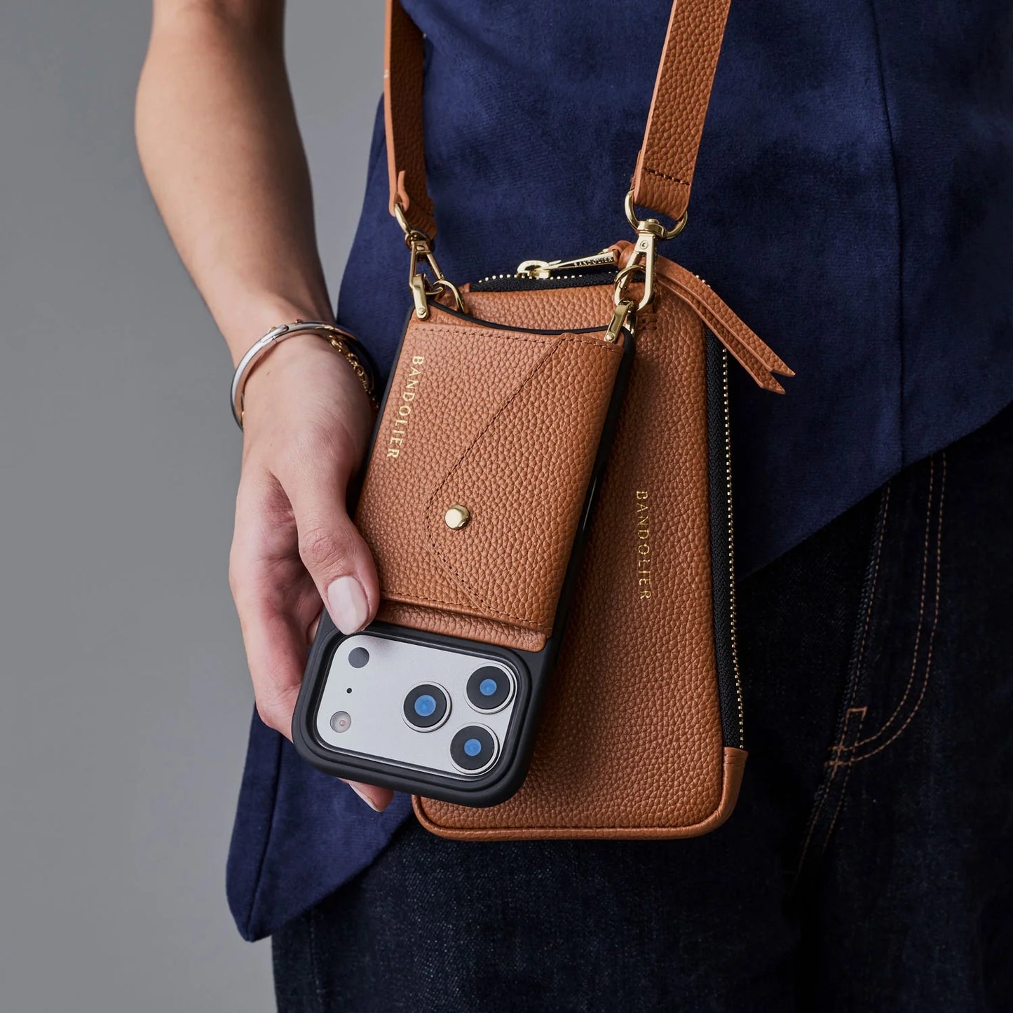 Pebble Leather Expanded Zip Pouch - Saddle Brown/Gold